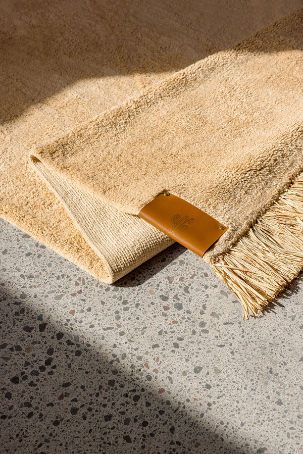 tropical rug large halosepia